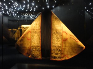 The vestment made of gold